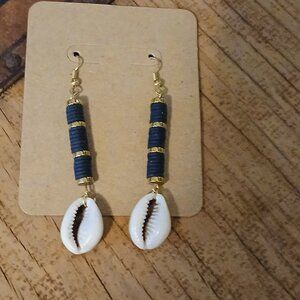 Cowrie Dangle Earringd